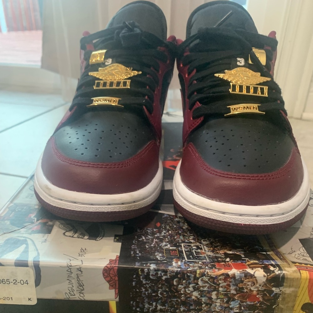 Air Jordan women Authentic size 11